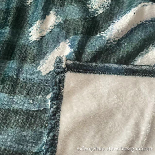 new design 100% polyester wholesale flannel fleece blanket